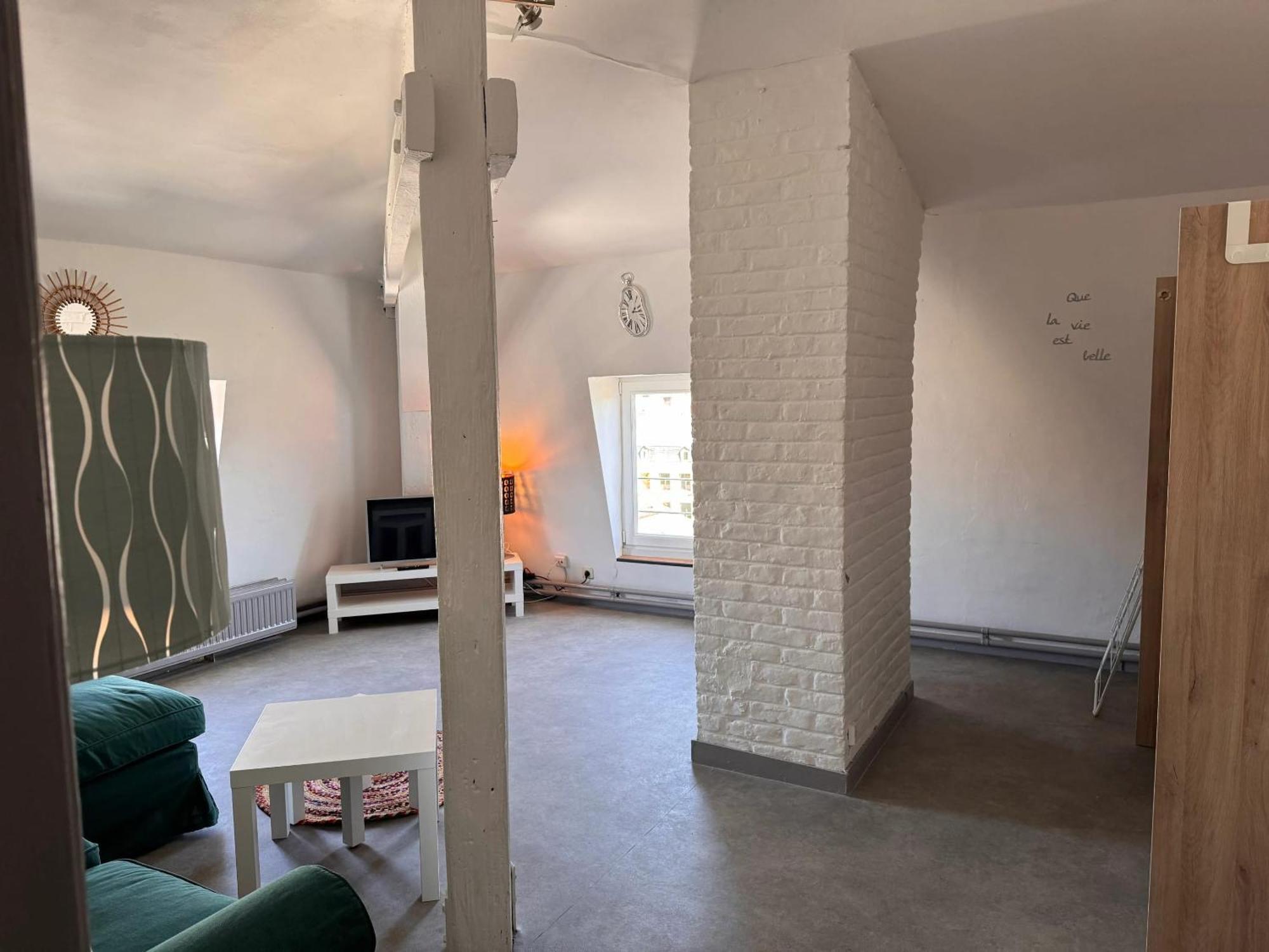 Charming In Centre With Parking Included * Liege